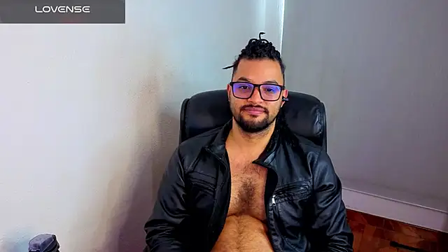 Chatroom XXX en direct de Ernesto-Rodriguez82