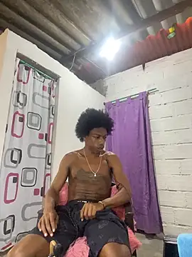 Larry-n-clouds: вебкам-шоу