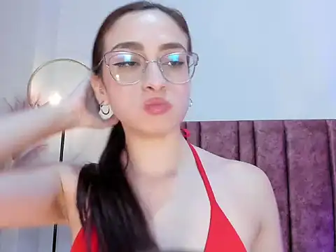 AndraCyruss' Live XXX Chat