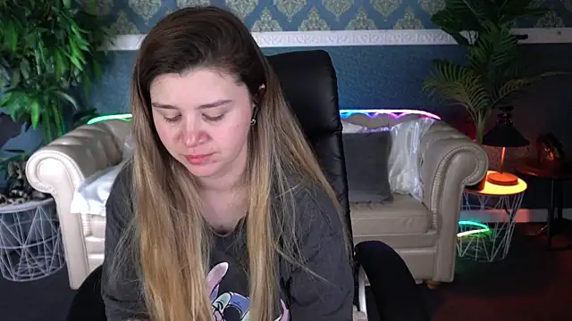 Chatroom XXX en direct de AmellyMilly