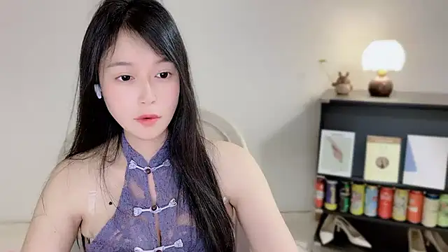 XXX chat uživo modela Onechestnut