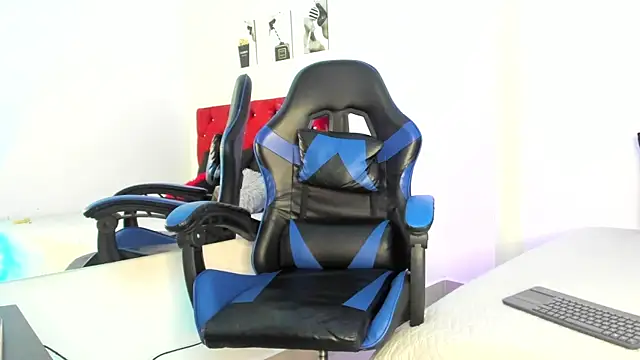 Liamsubtle01 élő XXX-chatje