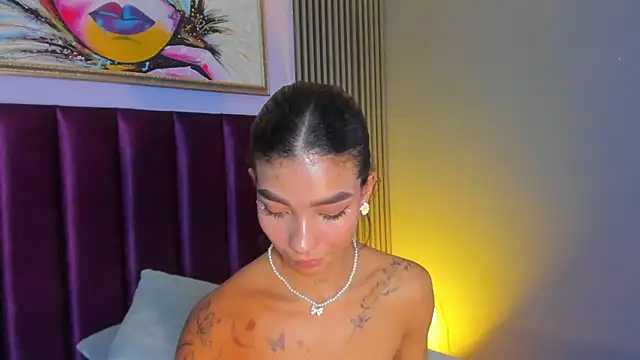 LauraAristizabal Chat XXX in diretta