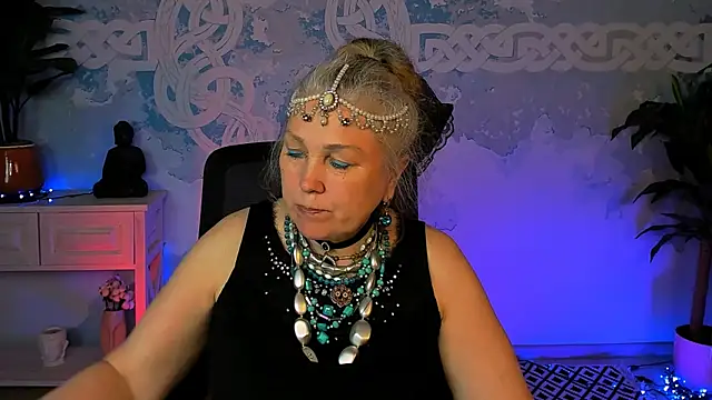 LilaMaharani's Live XXX Chat