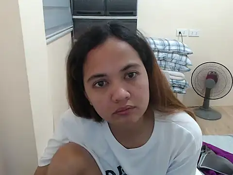 Chatroom XXX en direct de xTheLastVIRGINx