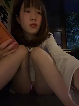 littleqiu – Naživo XXX chat