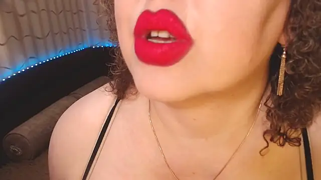 BustyKatty Adlı Modelin Canlı XXX Sohbeti