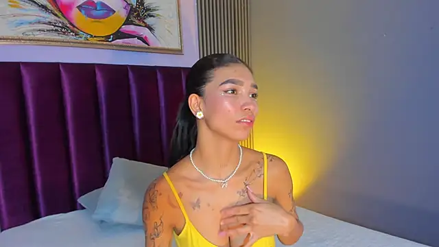 LauraAristizabal Adlı Modelin Canlı XXX Sohbeti