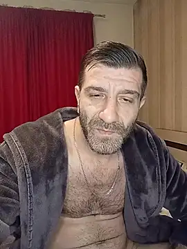 Alexdaniel89 即時 XXX 聊天