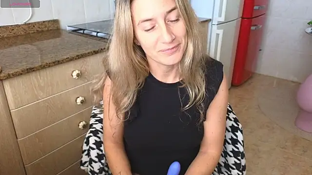 Lunamix's Live XXX Chat