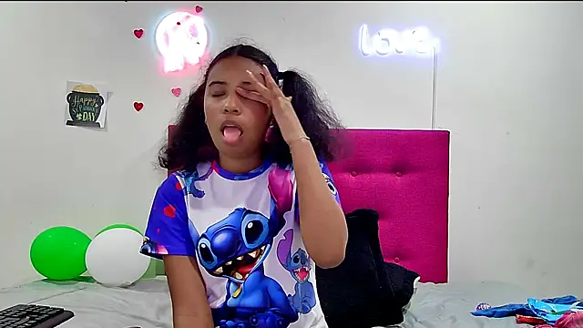 Chatroom XXX en direct de Ellie_Cute7