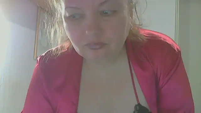 XXX chat uživo modela Lusi-777