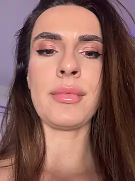 SereneRhodes' Live XXX Chat