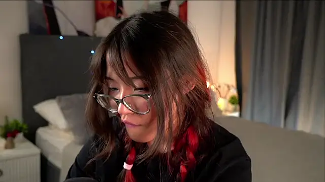 XXX chat uživo modela NelleMihalko