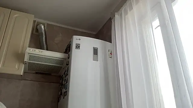 Chat +18 de Emely_Cute ao vivo