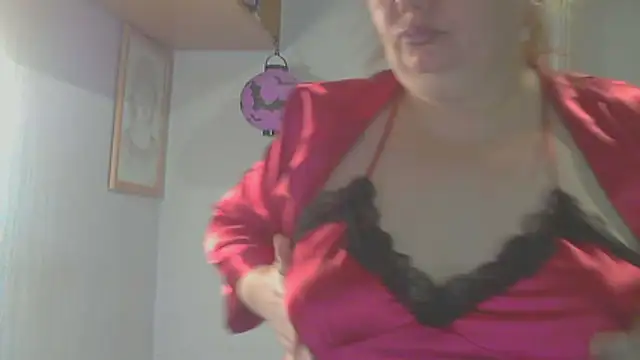 Lusi-777 Adlı Modelin Canlı XXX Sohbeti