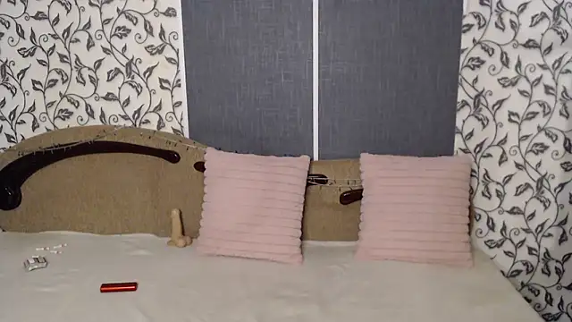 AmoraLuv   লাইভ XXX চ্যাট