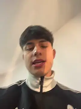 Lander_Cruz élő XXX-chatje