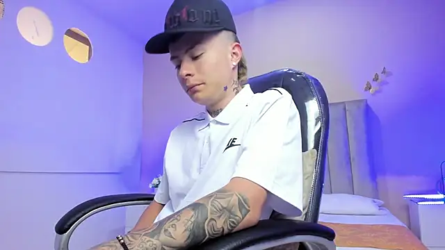 Nascary_Fox Show Webcam