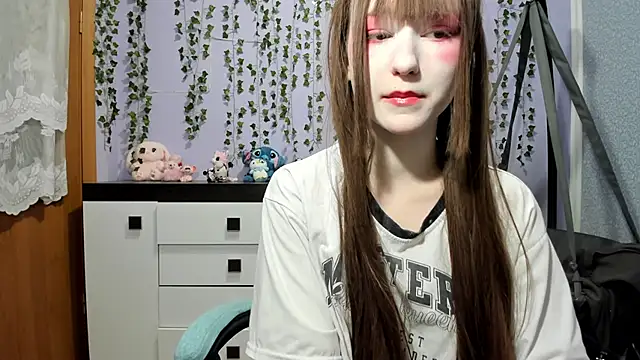 Yoonhee_ki Adlı Modelin Canlı XXX Sohbeti