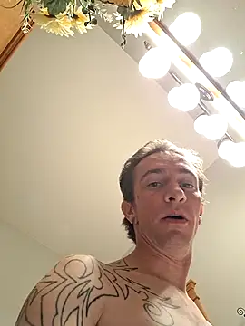 Pokazy przed kamerką – LEVIATHANX666