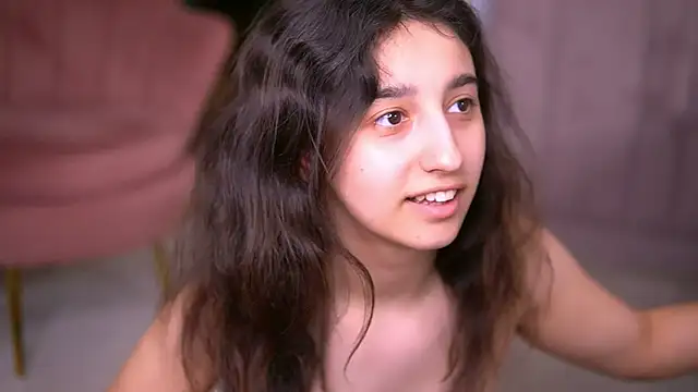 Chat +18 de JullyFox ao vivo