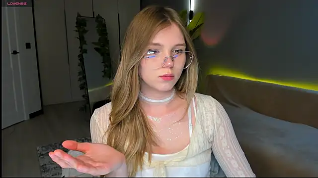 linakorvin Live XXX-Chat