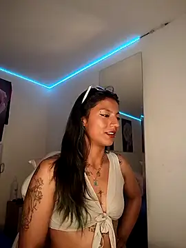 SamathaMayのライブXXXチャット