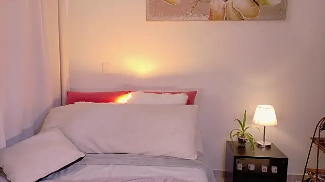 ChloeMoreti: онлайн-секс-чат