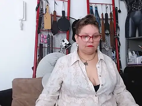 دردشة Leah_R الجنسية المباشرة