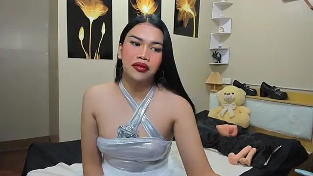 Chat +18 de hugecelestina ao vivo