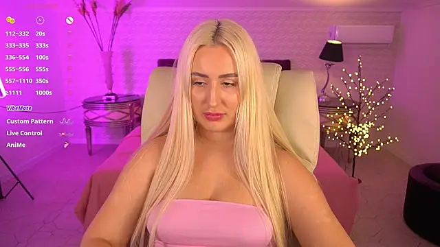 LiaBrazzerrのライブXXXチャット