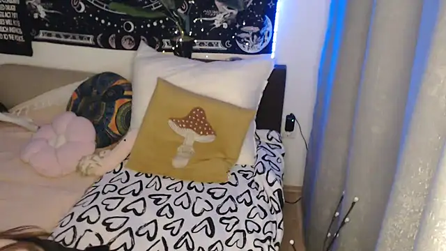 AlienforTwentyのライブXXXチャット