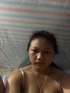 TieuVy99のライブXXXチャット