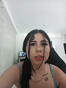 دردشة SalomeFire الجنسية المباشرة