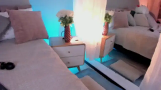 دردشة Nicolle_W الجنسية المباشرة