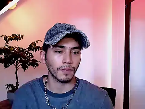 noahnoguera Chat XXX in diretta