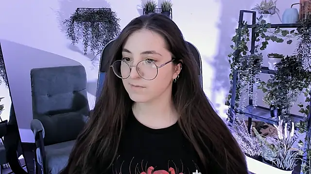 VirtuallVoyant Chat XXX live