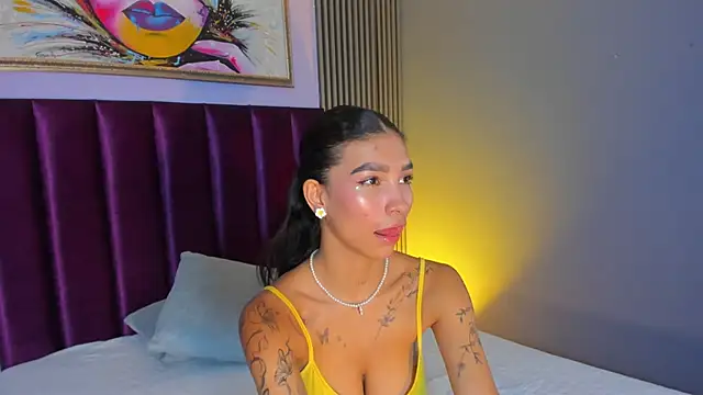 LauraAristizabal Chat XXX live