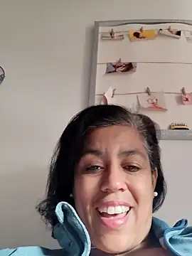 XXX chat uživo modela Molly_newman6