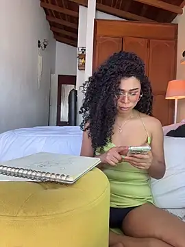 GabriSaenz Adlı Modelin Web Kamerası Şovu