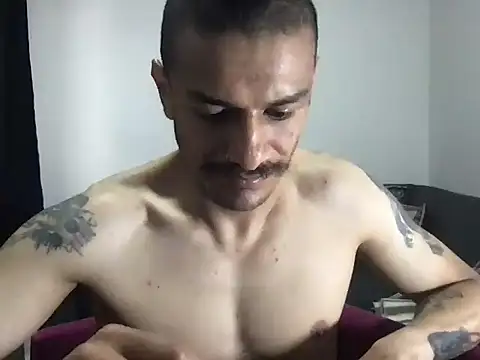 HorrorotikA: вебкам-шоу