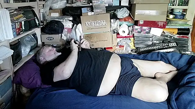 hadeszeuss2's Live XXX Chat