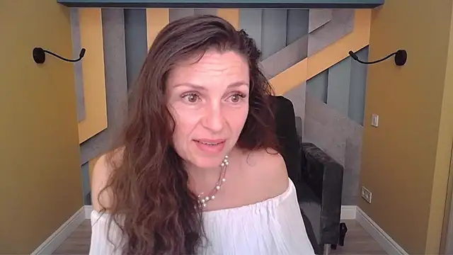 EllaLong Adlı Modelin Canlı XXX Sohbeti