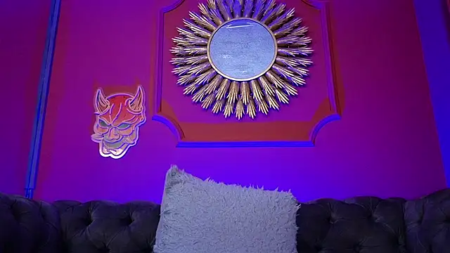 Julieta_Russell লাইভ XXX চ্যাট