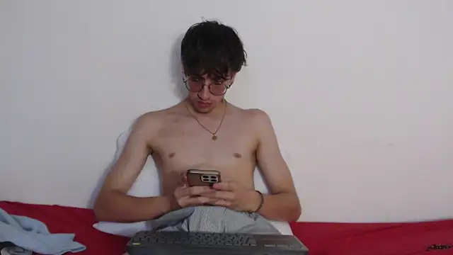 Dio__morningstar Adlı Modelin Canlı XXX Sohbeti