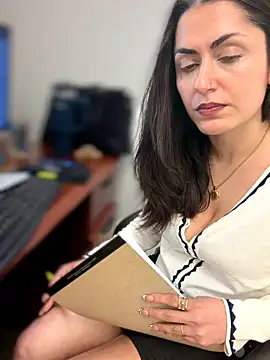 YourQueen18's Webcam Show