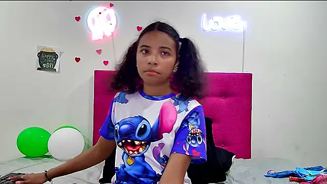 Chat XXX en directo de Ellie_Cute7