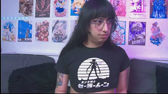 Chatroom XXX en direct de snowblack_