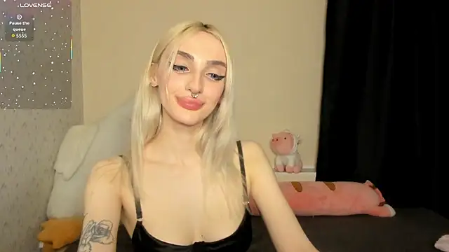 succubantra: απευθείας συνομιλία ΧΧΧ